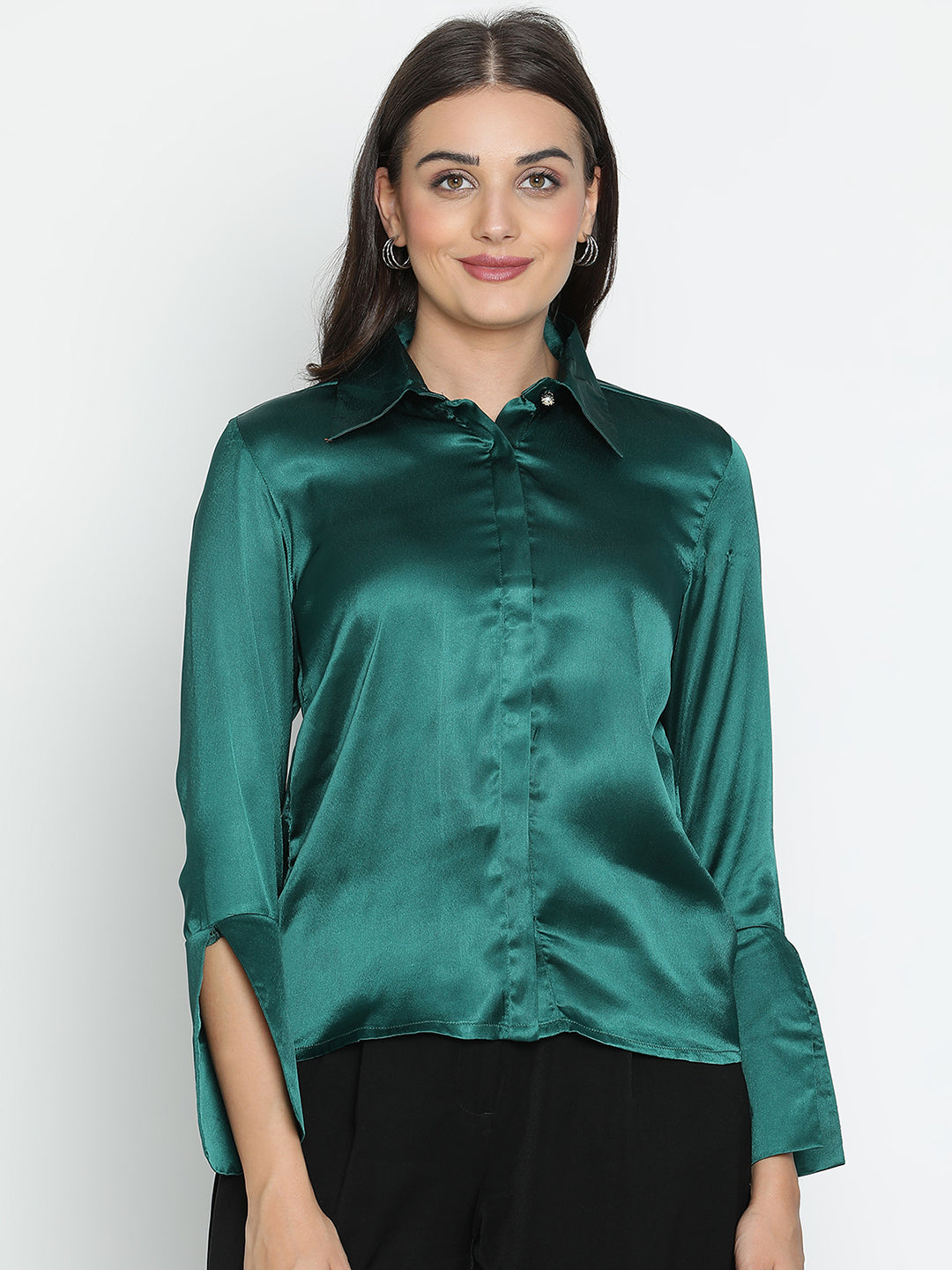 DRAAX FASHIONS महिलाओं के लिए कॉलर वाली फुल स्लीव्स सॉलिड ग्रीन साटन शर्ट स्टाइल टॉप