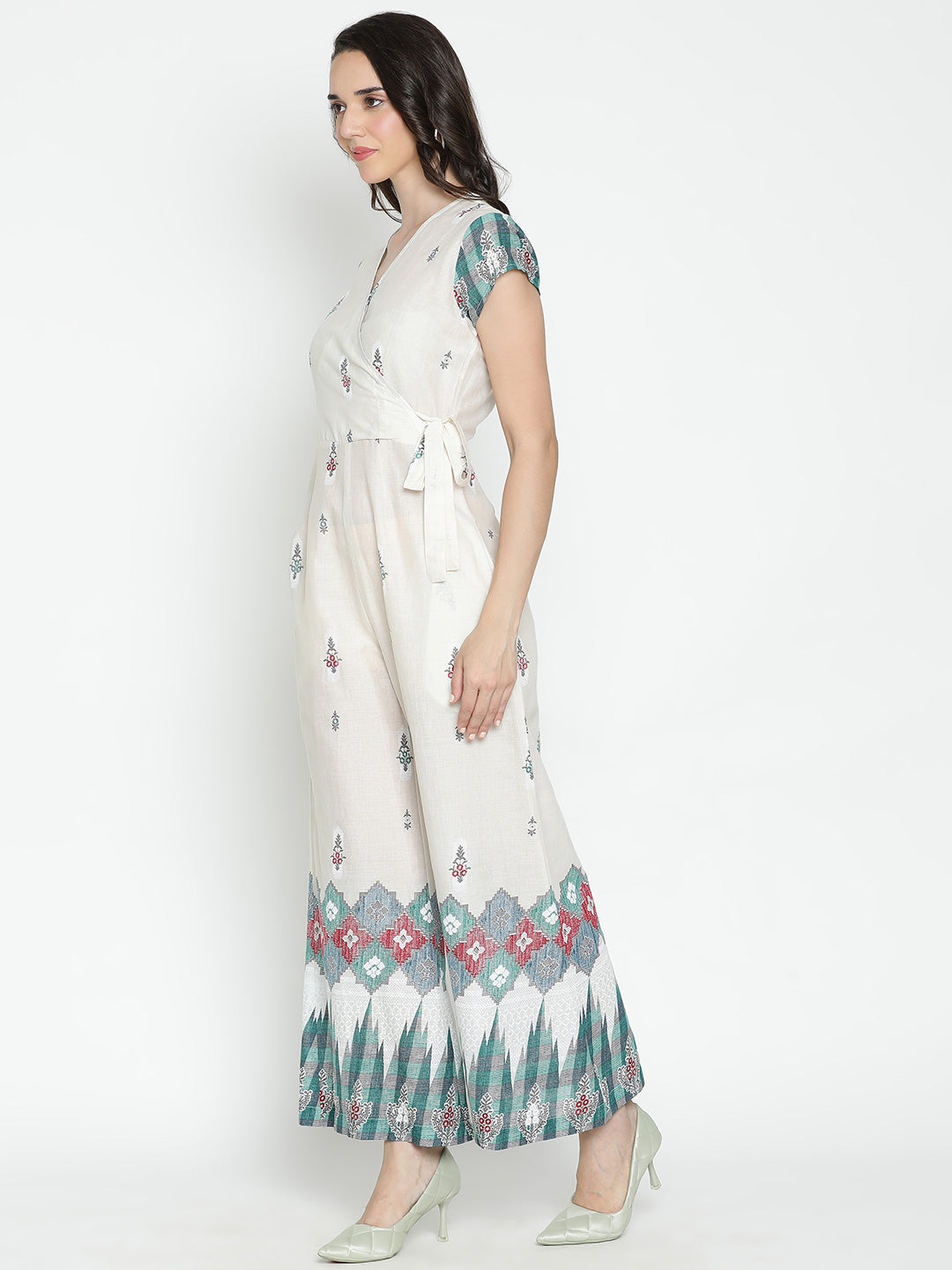 DRAAX FASHIONS महिलाओं के लिए सफ़ेद प्रिंटेड शॉर्ट स्लीव्स जंपसूट