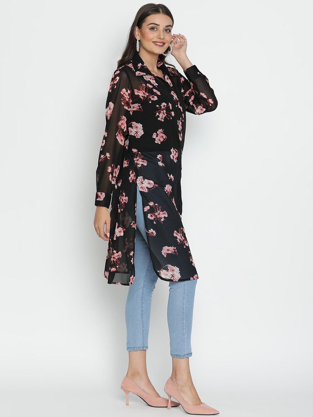 DRAAX FASHIONS महिलाओं के लिए काला फ्लोरल लॉन्ग श्रग