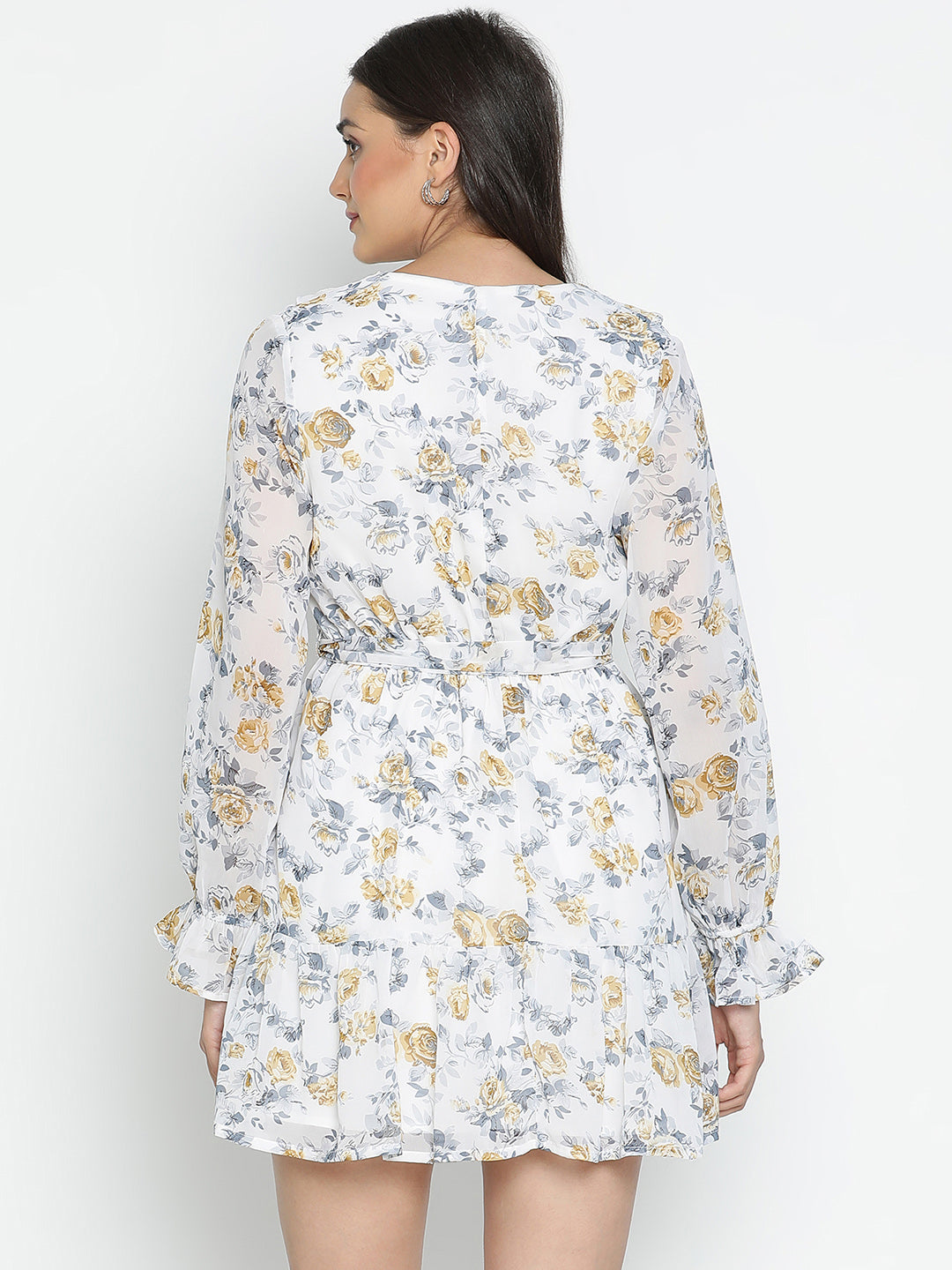 DRAAX FASHIONS महिलाओं के लिए वी-नेक फ्लोरल प्रिंटेड सफ़ेद मिनी ड्रेस