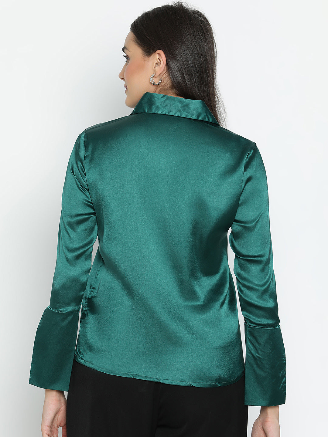 DRAAX FASHIONS महिलाओं के लिए कॉलर वाली फुल स्लीव्स सॉलिड ग्रीन साटन शर्ट स्टाइल टॉप