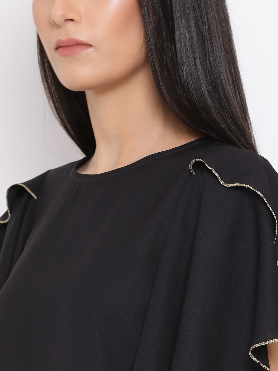 Regular,Black Top,Regular Top,Round Neck Top,Short Sleeves Top,Black Solid Top