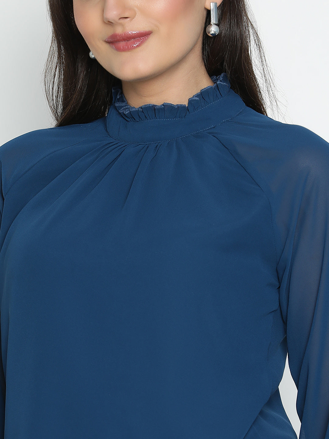 DRAAX FASHIONS महिलाओं के लिए नीला गोल नेक फुल स्लीव्स टॉप