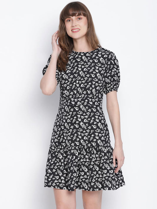 Knee Length,Black Dress,Knee Length Dress,Round Neck Dress,Short Sleeves Dress,Black Printed Dress