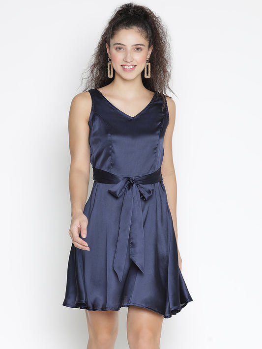 Knee Length,Blue Dress,Knee Length Dress,V-Neck Dress,Sleeveless Dress,Blue Solid Dress