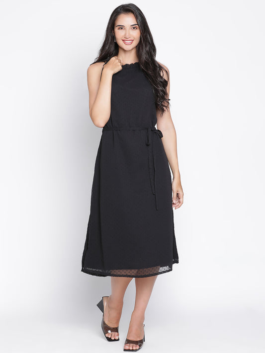 Midi,Black Dress,Midi Dress,Round Neck Dress,Sleeveless Dress,Black Solid Dress