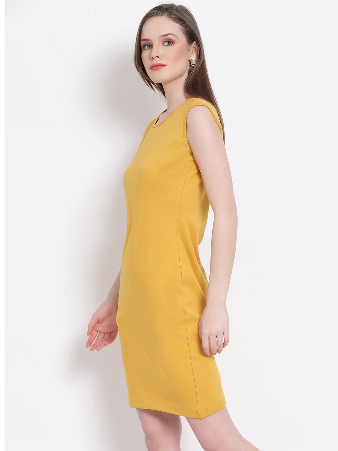 Knee Length,Yellow Dress,Knee Length Dress,Round Neck Dress,Sleeveless Dress,Yellow Solid Dress