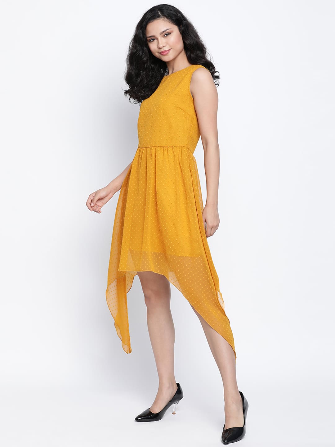 Knee Length,Yellow Dress,Knee Length Dress,Round Neck Dress,Sleeveless Dress,Yellow Solid Dress