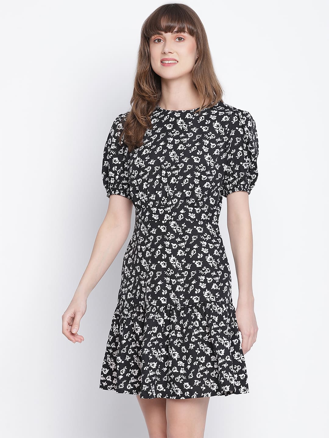 Knee Length,Black Dress,Knee Length Dress,Round Neck Dress,Short Sleeves Dress,Black Printed Dress