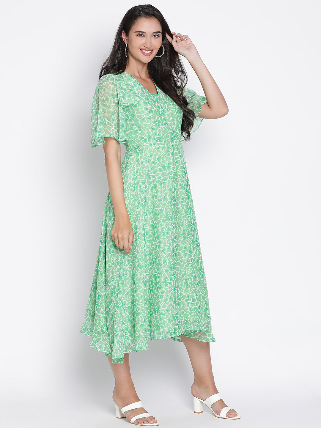 Midi,Green Dress,Midi Dress,V-Neck Dress,Short Sleeves Dress,Green Floral Print Dress