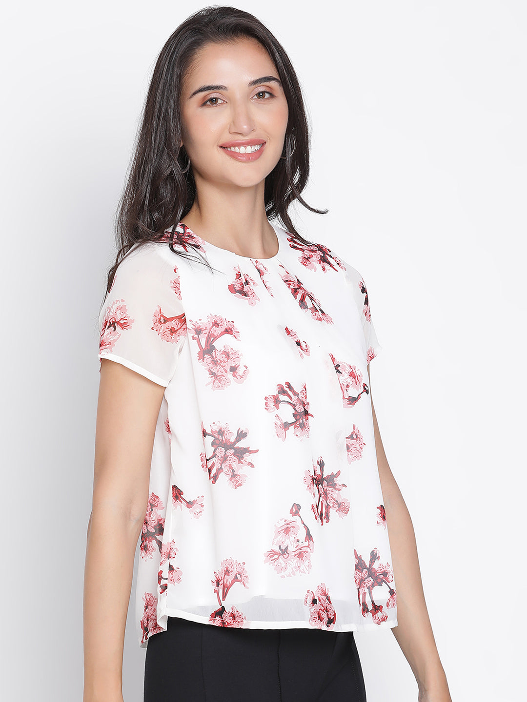 Regular,White Top,Regular Top,Round Neck Top,Short Sleeves Top,White Floral Print Top