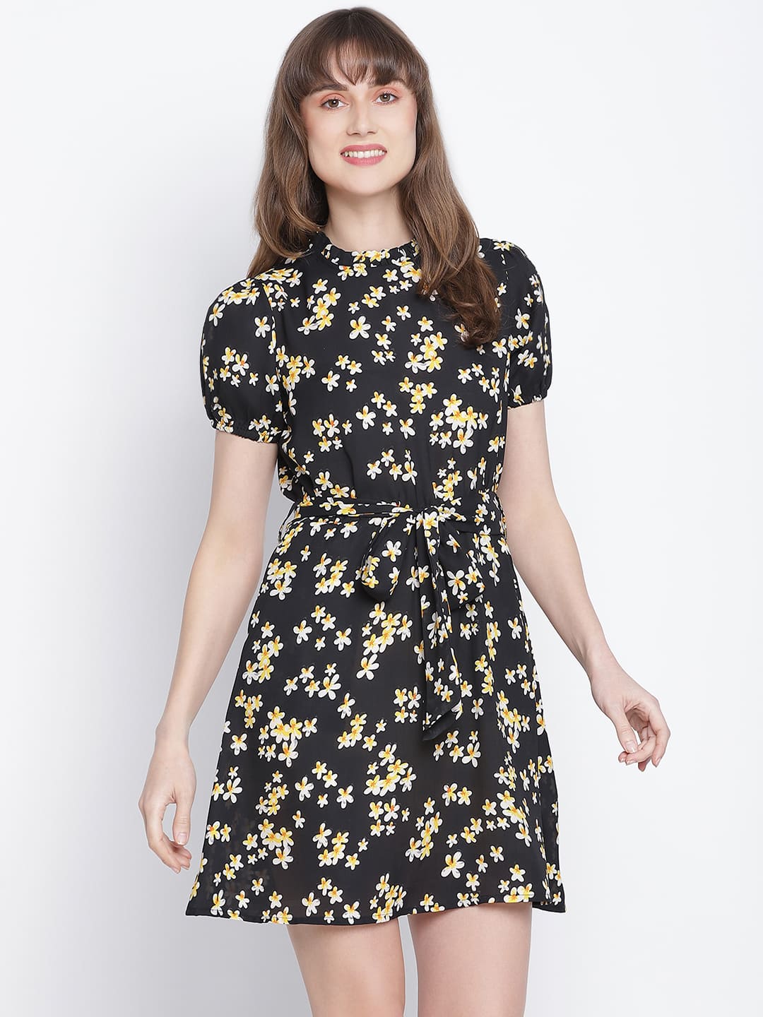 Knee Length,Black Dress,Knee Length Dress,Round Neck Dress,Short Sleeves Dress,Black Floral Print Dress