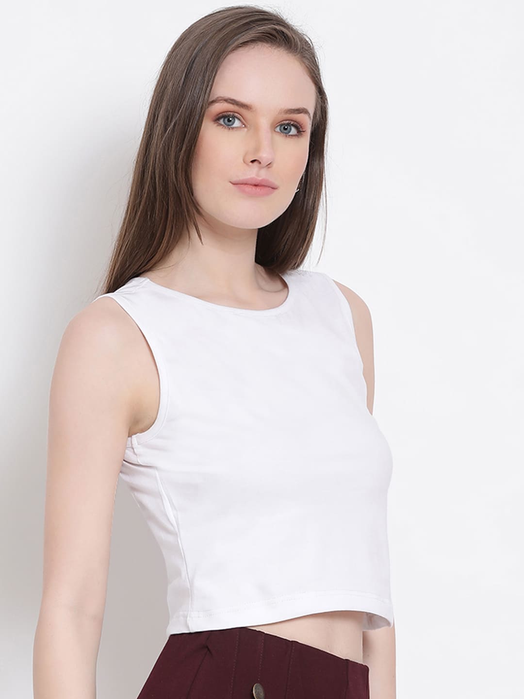 Crop Top,White Top,Crop Top,Round Neck Top,Sleeveless Top,White Solid Top