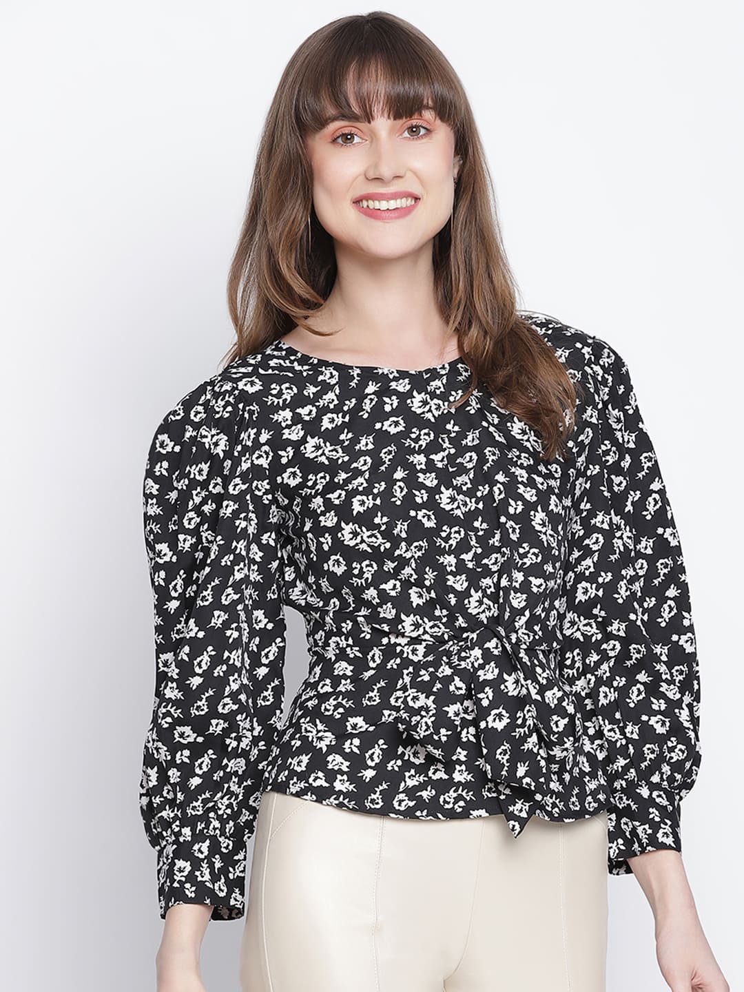 Regular,Black Top,Regular Top,Round Neck Top,Full Sleeves Top,Black Floral Print Top