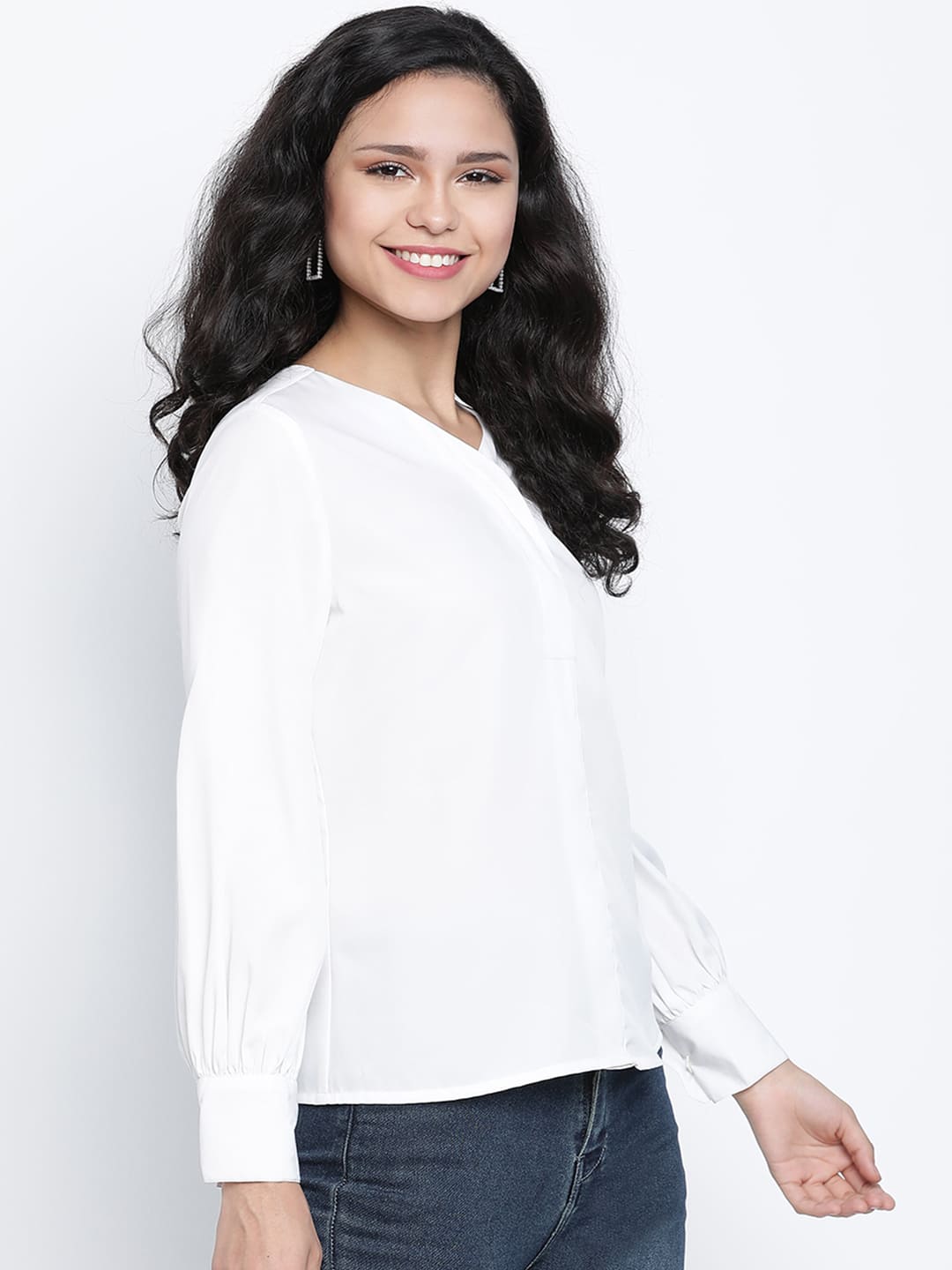 Regular,White Top,Regular Top,V-Neck Top,Full Sleeves Top,White Solid Top