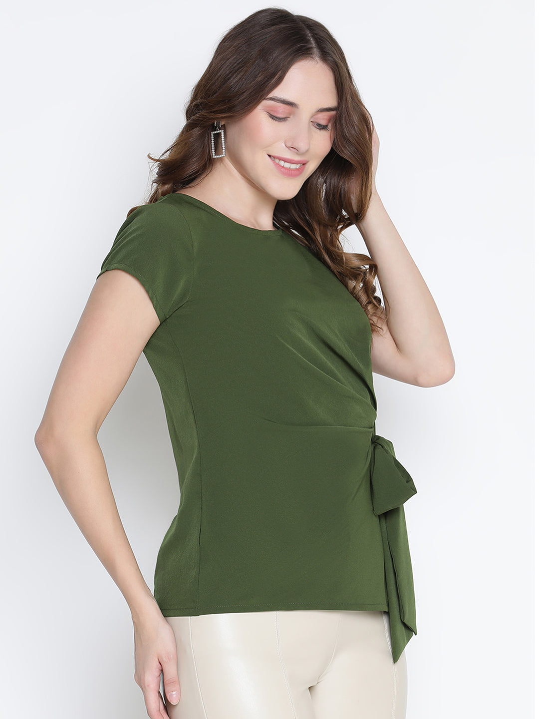 Regular,Green Top,Regular Top,Round Neck Top,Short Sleeves Top,Green Solid Top