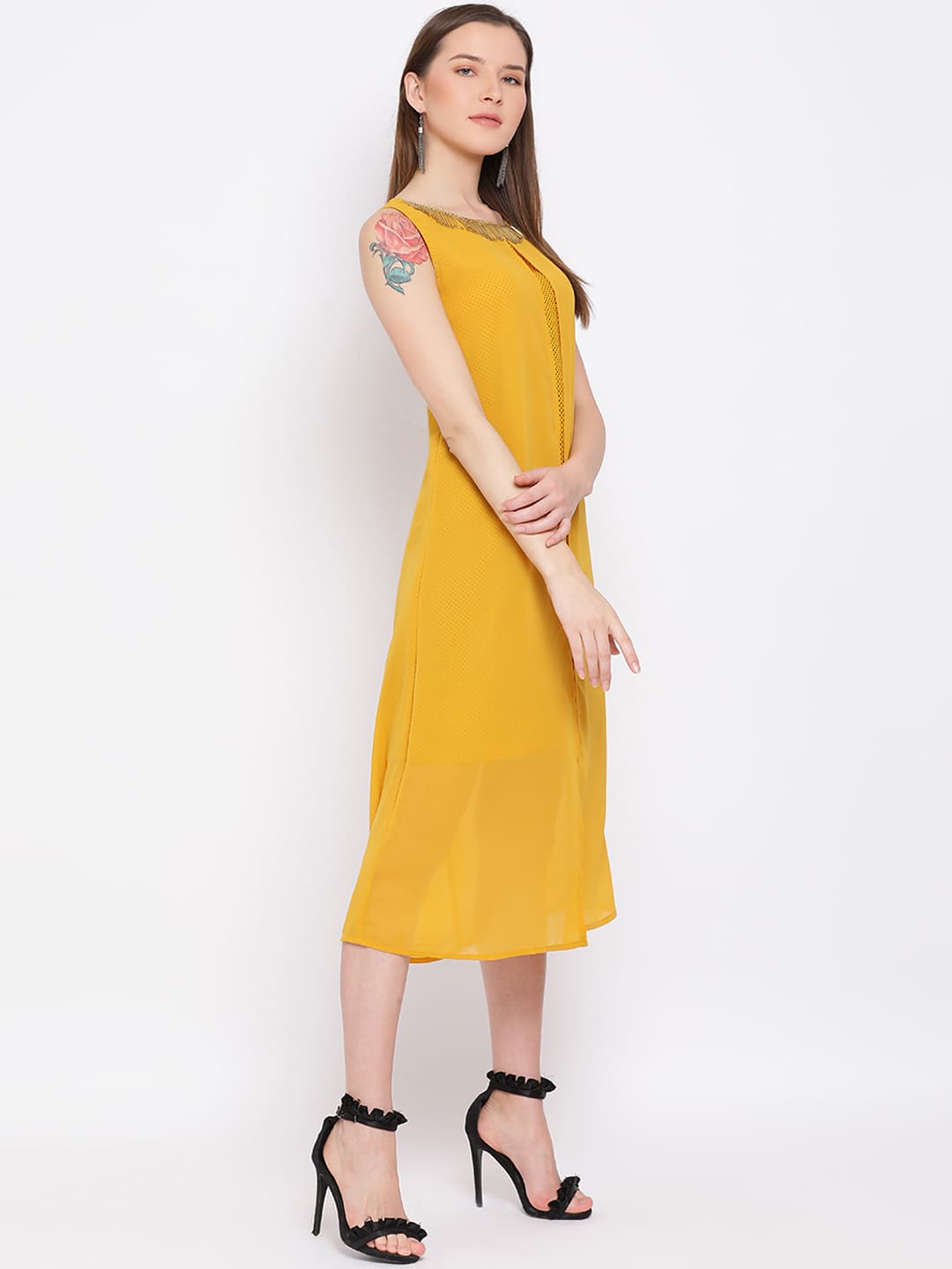 Midi,Yellow Dress,Midi Dress,Round Neck Dress,Sleeveless Dress,Yellow Solid Dress