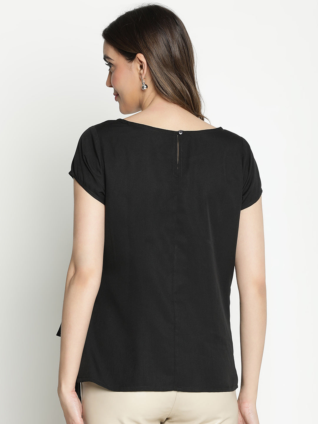 Regular,Black Top,Regular Top,Round Neck Top,Short Sleeves Top,Black Solid Top