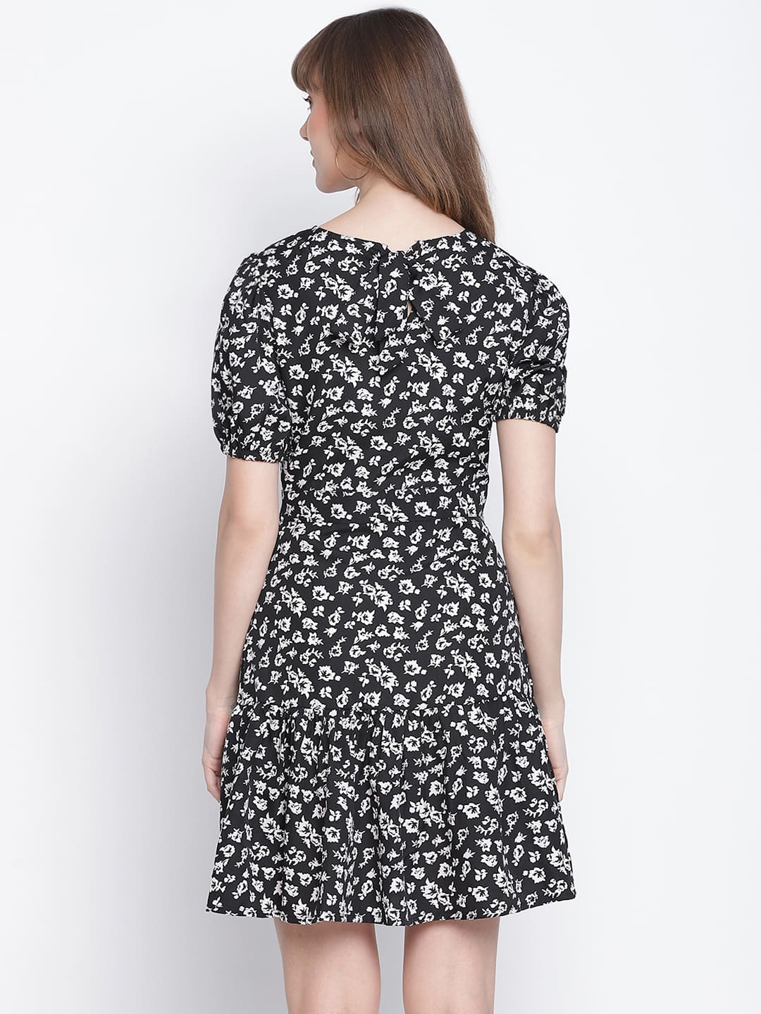 Knee Length,Black Dress,Knee Length Dress,Round Neck Dress,Short Sleeves Dress,Black Printed Dress