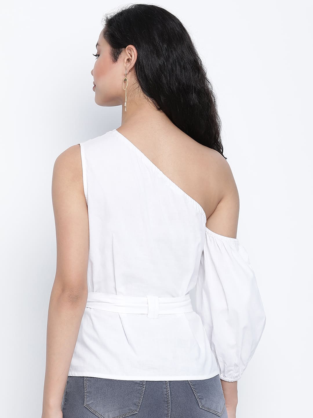 Regular,White Top,Regular Top,Cold Shoulder Top,Sleeveless Top,White Solid Top