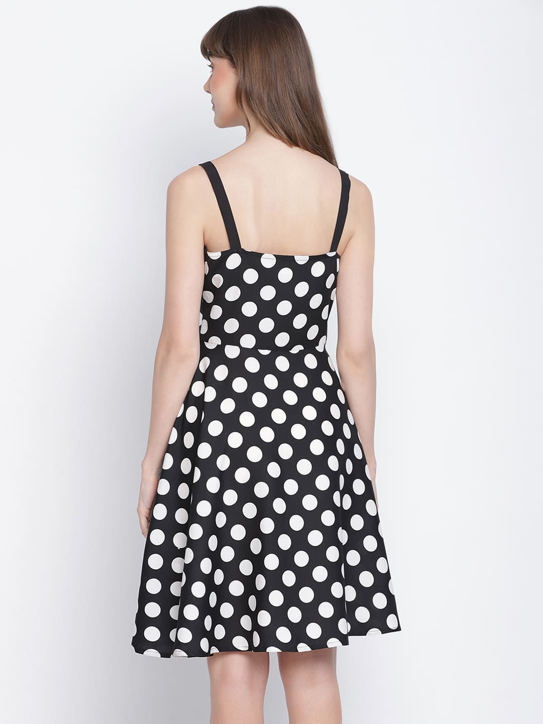 Knee Length,Black Dress,Knee Length Dress,Round Neck Dress,Sleeveless Dress,Black Polka Dot Dress