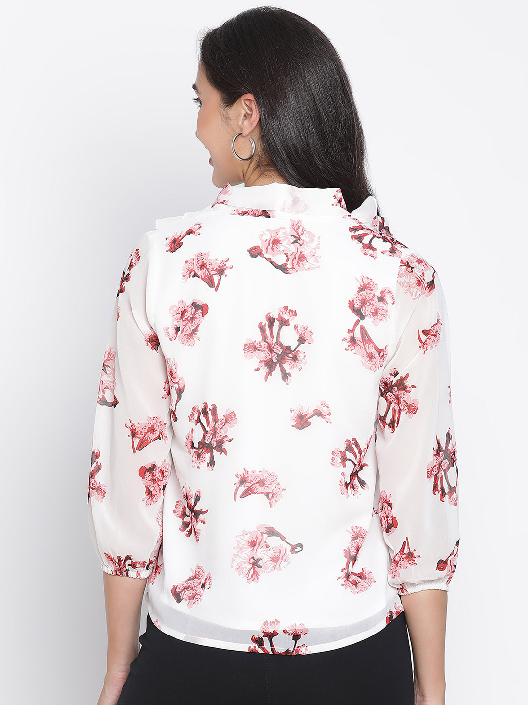 Regular,White Top,Regular Top,V-Neck Top,Quater Sleeves Top,White Floral Print Top