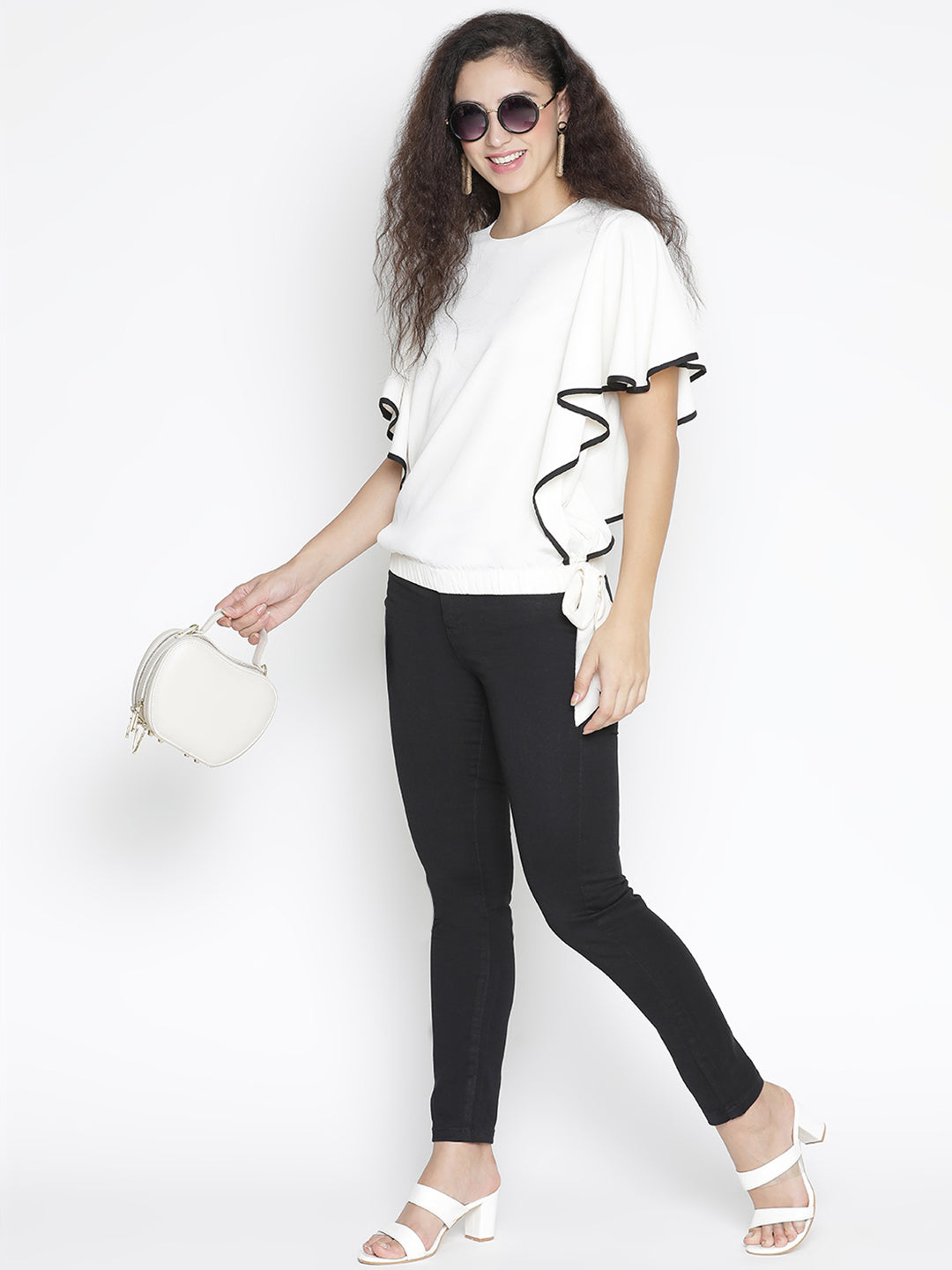 Regular,White Top,Regular Top,Round Neck Top,Short Sleeves Top,White Solid Top