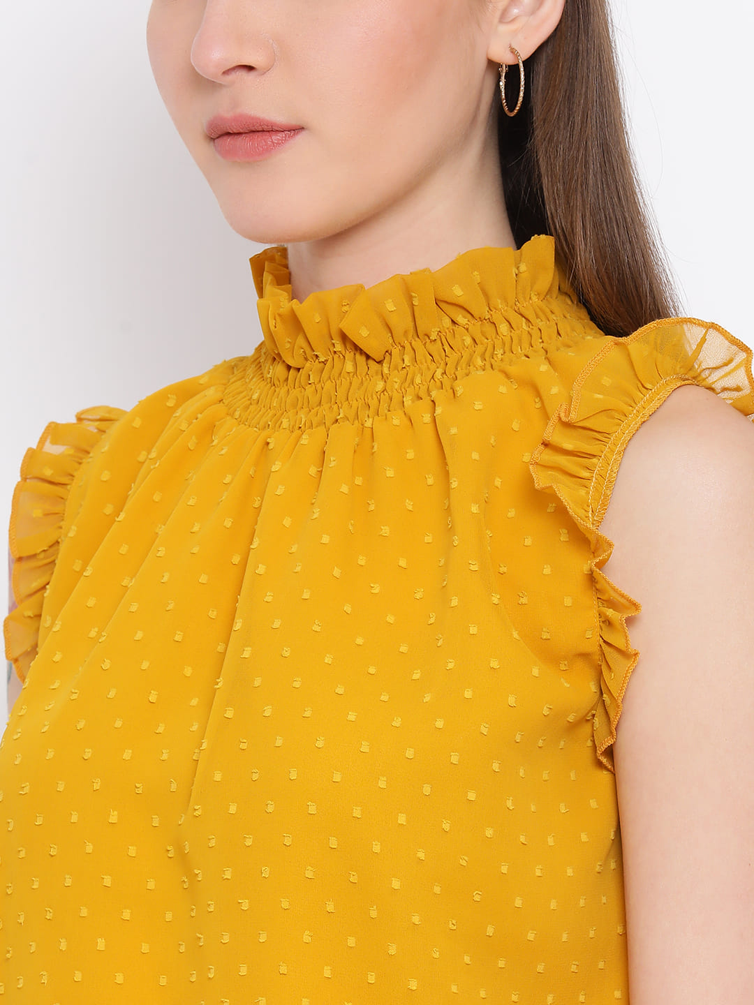 Regular,Yellow Top,Regular Top,Round Neck Top,Sleeveless Top,Yellow Solid Top