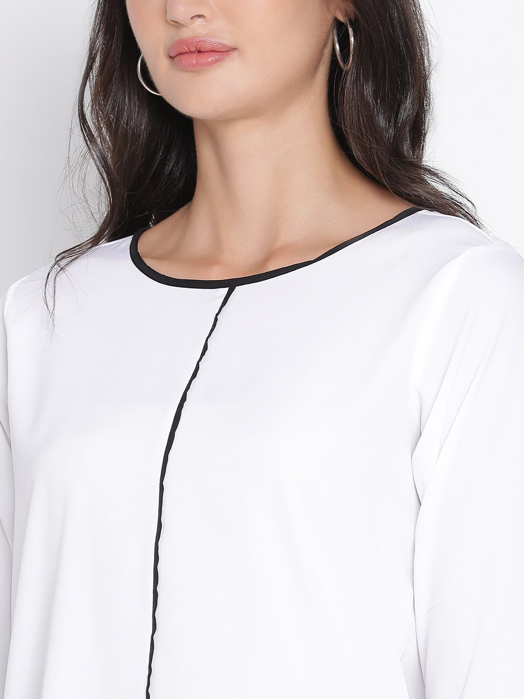 Regular,White Top,Regular Top,Round Neck Top,Quater Sleeves Top,White Solid Top