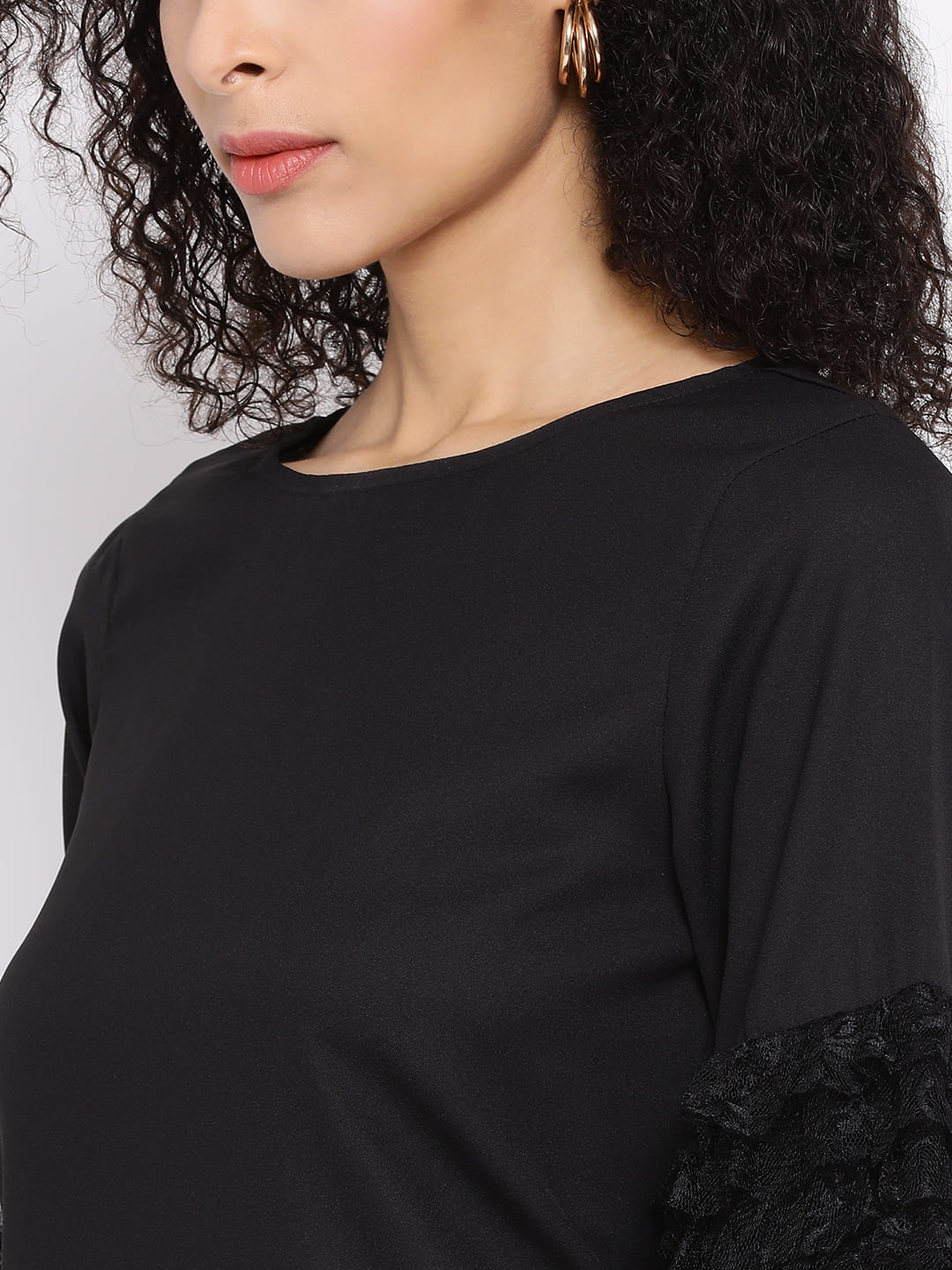 Regular,Black Top,Regular Top,Round Neck Top,Quater Sleeves Top,Black Solid Top